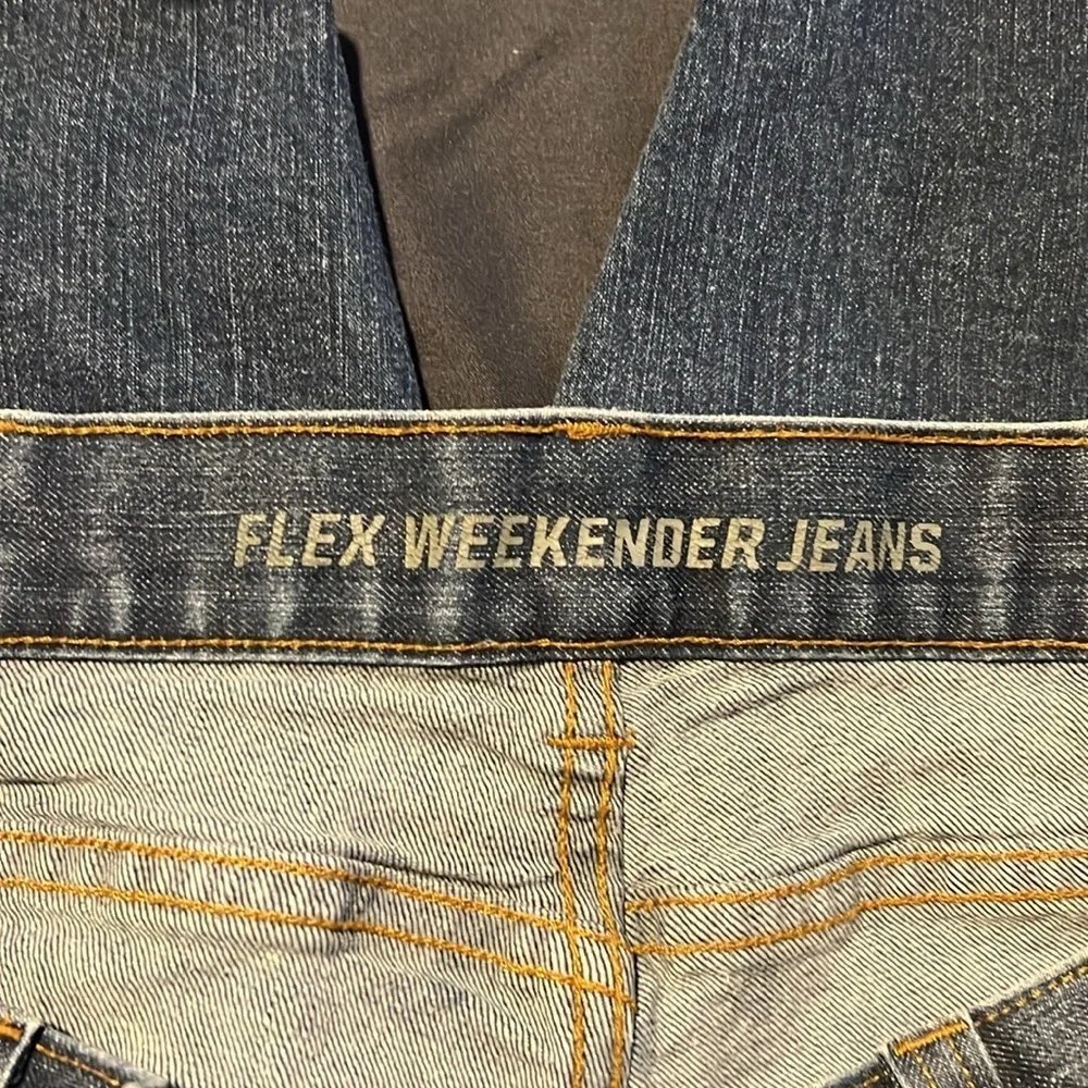 Duluth Trading Co Men’s Relaxed Fit Flex Weekend Jeans Q22